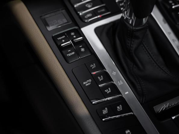 Porsche Macan I Рестайлинг с пробегом 2020 года, цена 5 499 000 рублей, 93900 км, внедорожник, Автокод Объявления
