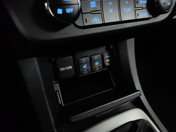 Toyota Corolla XI (E160 E170 E180) с пробегом 2015 года, цена 1 245 000 рублей, 150878 км, седан, Автокод Объявления