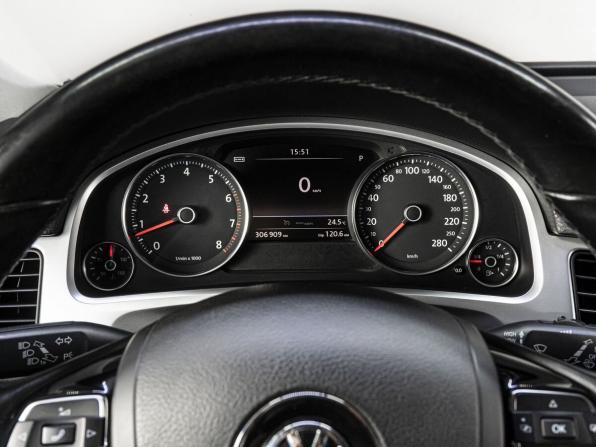 Volkswagen Touareg II с пробегом 2014 года, цена 1 950 000 рублей, 306909 км, внедорожник, Автокод Объявления