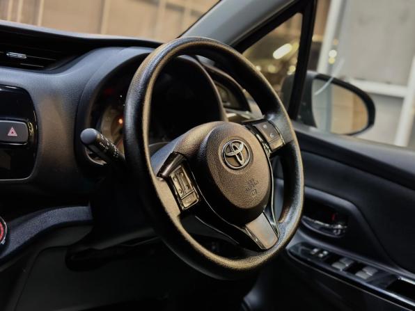 Toyota Vitz III (XP130) Рестайлинг 2 с пробегом 2019 года, цена 1 097 000 рублей, 78500 км, хэтчбек, Автокод Объявления