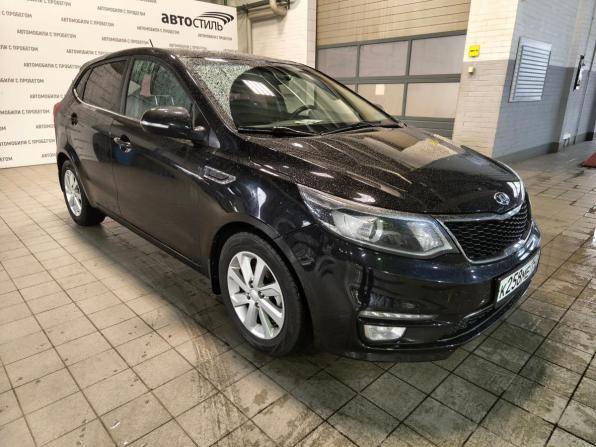 Kia Rio III Рестайлинг с пробегом 2015 года, цена 1 099 000 рублей, 99000 км, хэтчбек, Автокод Объявления