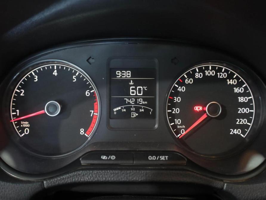 Volkswagen Polo V Рестайлинг Ростов-на-Дону  - изображение 15