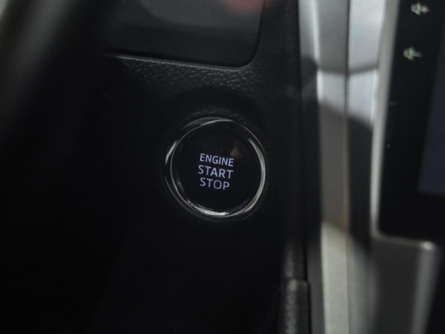 Toyota Camry VII (XV50) Рестайлинг 2 Санкт-Петербург  - изображение 17