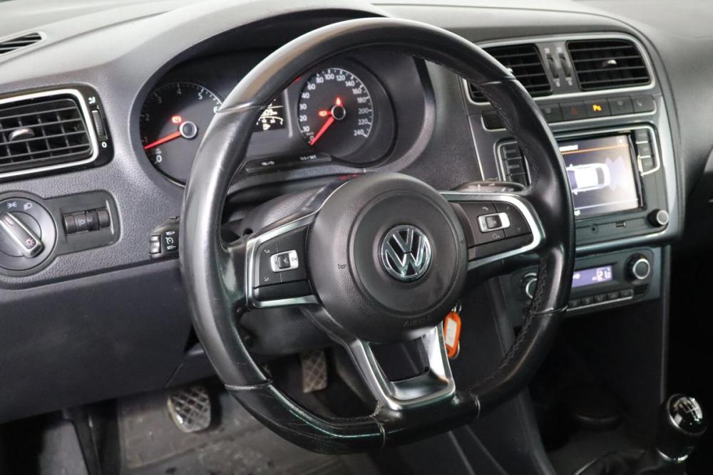 Volkswagen Polo V Рестайлинг Санкт-Петербург  - изображение 8