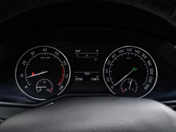 Skoda Superb III с пробегом 2018 года, цена 1 950 000 рублей, 72750 км, лифтбек, Автокод Объявления