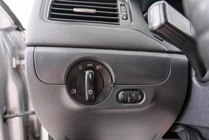 Volkswagen Jetta VI с пробегом 2013 года, цена 979 000 рублей, 141704 км, седан, Автокод Объявления