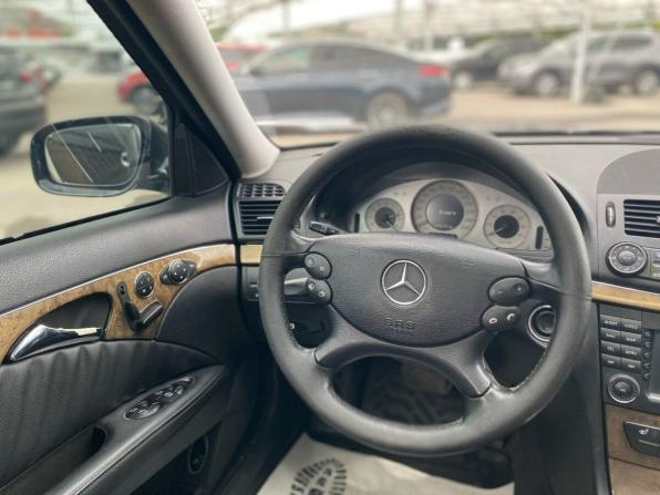 Mercedes-Benz E-Класс III (W211 S211) Рестайлинг с пробегом 2007 года, цена 872 000 рублей, 464307 км, седан, Автокод Объявления