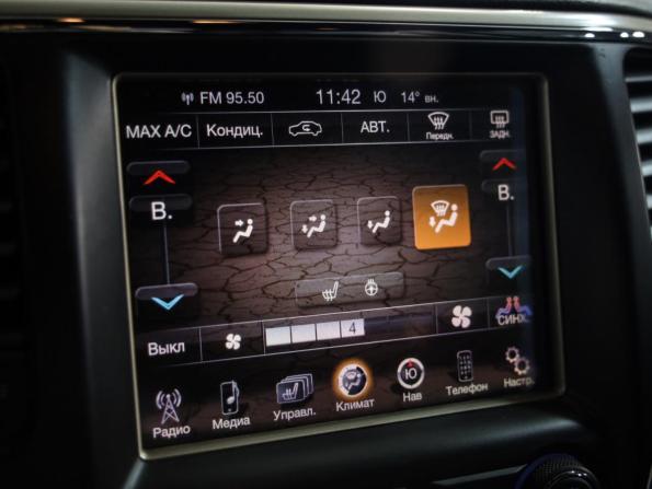 Jeep Grand Cherokee IV (WK2) Рестайлинг с пробегом 2014 года, цена 1 499 000 рублей, 370885 км, внедорожник, Автокод Объявления
