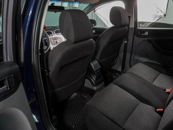 Ford Focus II Рестайлинг с пробегом 2010 года, цена 729 000 рублей, 145870 км, седан, Автокод Объявления