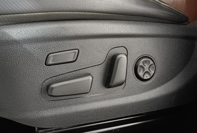 Hyundai Santa Fe IV Рестайлинг с пробегом 2021 года, цена 3 140 000 рублей, 141000 км, внедорожник, Автокод Объявления