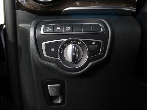 Mercedes-Benz V-Класс III (W447) Рестайлинг с пробегом 2022 года, цена 7 000 000 рублей, 113079 км, минивэн, Автокод Объявления