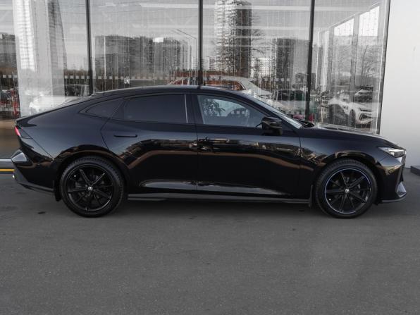 Changan UNI-V I с пробегом 2023 года, цена 2 298 000 рублей, 49489 км, лифтбек, Автокод Объявления