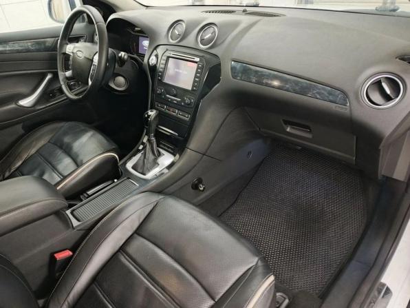 Ford Mondeo IV Рестайлинг с пробегом 2011 года, цена 750 000 рублей, 208681 км, седан, Автокод Объявления