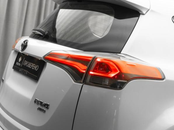 Toyota RAV4 IV (XA40) Рестайлинг с пробегом 2018 года, цена 2 850 000 рублей, 38000 км, внедорожник, Автокод Объявления