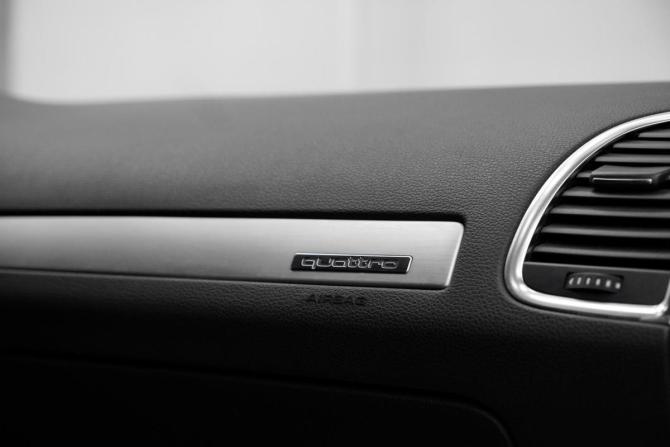 Audi Q7 I (4L) Рестайлинг с пробегом 2009 года, цена 1 549 000 рублей, 170000 км, внедорожник, Автокод Объявления
