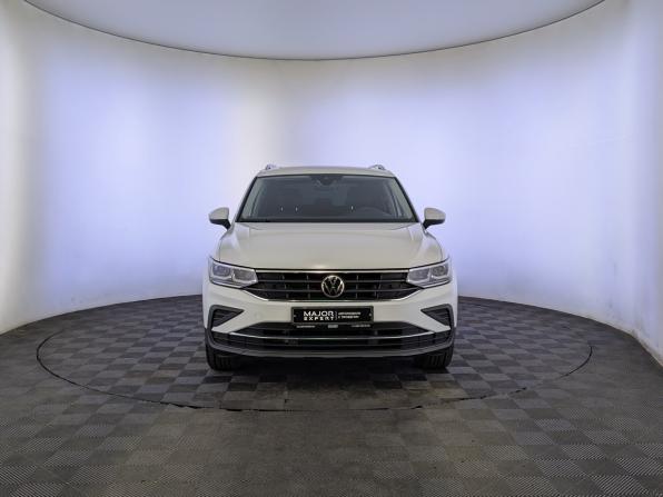 Volkswagen Tiguan II Рестайлинг с пробегом 2021 года, цена 3 635 000 рублей, 61133 км, внедорожник, Автокод Объявления