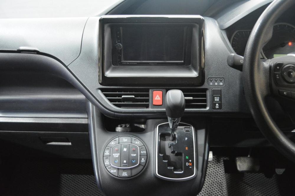 Toyota Noah III (R80) Сургут  - изображение 13