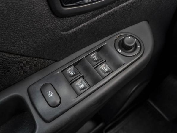 Renault Kaptur I с пробегом 2017 года, цена 1 179 000 рублей, 215000 км, внедорожник, Автокод Объявления