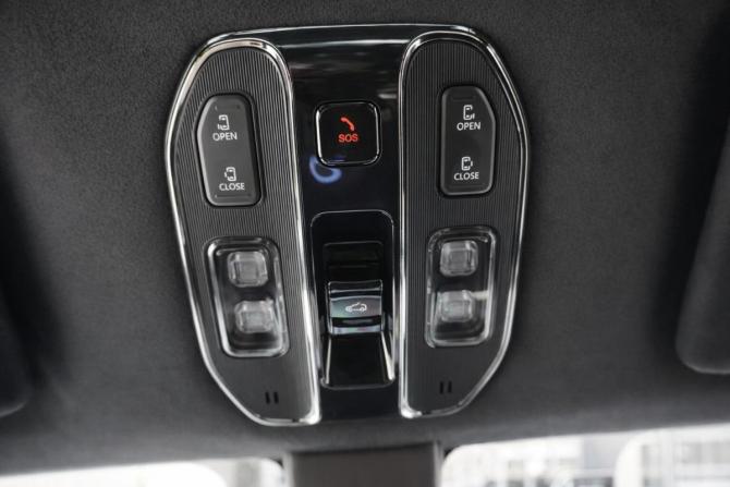GAC M8 с пробегом 2024 года, цена 5 990 000 рублей, 12079 км, минивэн, Автокод Объявления