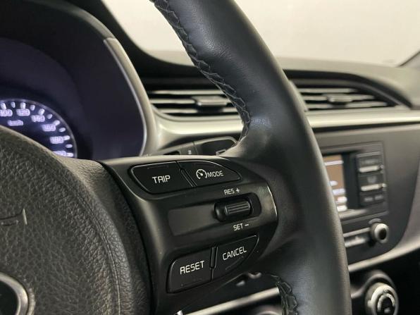 Kia Rio IV Рестайлинг с пробегом 2021 года, цена 1 730 000 рублей, 71000 км, хэтчбек, Автокод Объявления