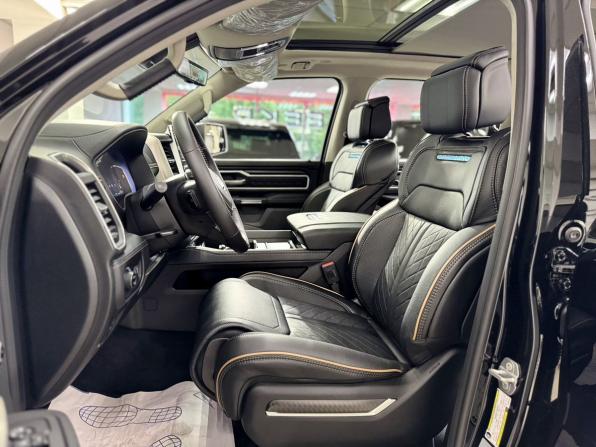 Ram 1500 V Рестайлинг с пробегом 2026 года, цена 12 500 000 рублей, 27 км, offers.body_type.unknown, Автокод Объявления