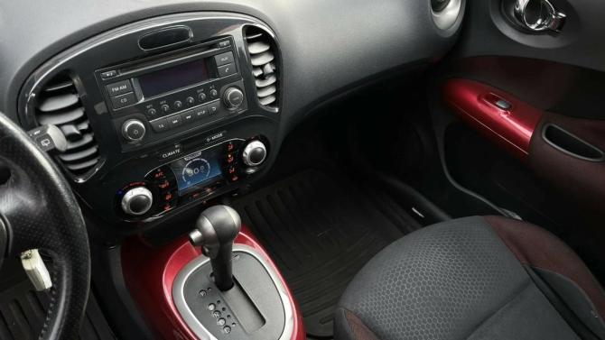 Nissan Juke I с пробегом 2012 года, цена 879 000 рублей, 173024 км, внедорожник, Автокод Объявления
