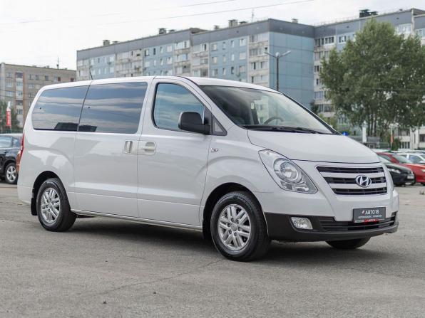 Hyundai H-1 II Рестайлинг с пробегом 2016 года, цена 1 899 000 рублей, 218137 км, минивэн, Автокод Объявления