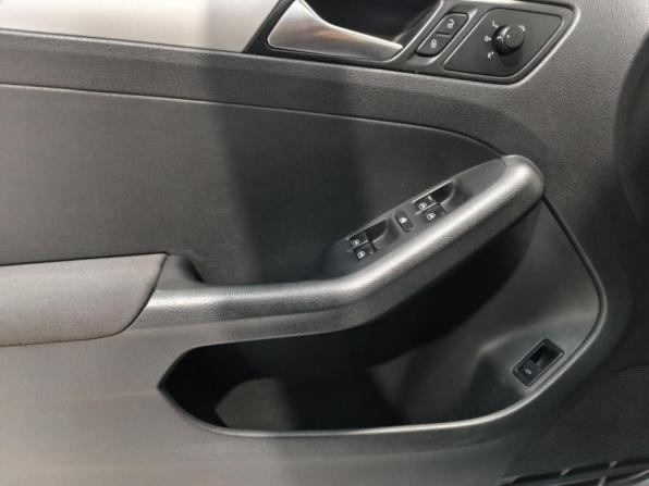 Volkswagen Jetta VI с пробегом 2012 года, цена 935 000 рублей, 116786 км, седан, Автокод Объявления