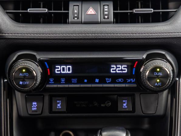 Toyota RAV4 V (XA50) с пробегом 2020 года, цена 3 548 000 рублей, 78681 км, внедорожник, Автокод Объявления