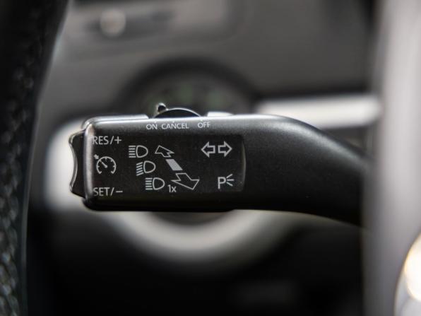 Skoda Octavia II (A5) Рестайлинг с пробегом 2011 года, цена 1 048 000 рублей, 131660 км, лифтбек, Автокод Объявления