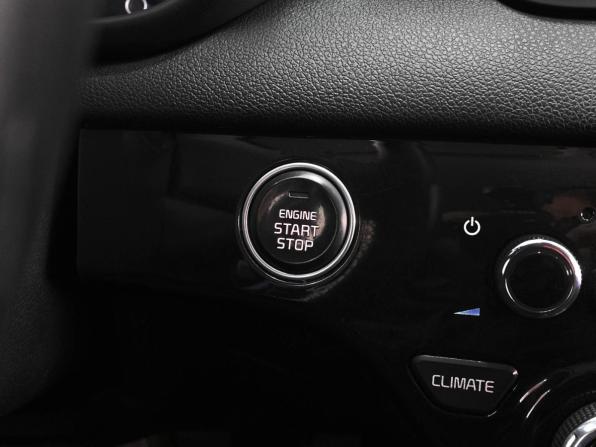 Kia Sportage IV Рестайлинг с пробегом 2021 года, цена 2 249 000 рублей, 171356 км, внедорожник, Автокод Объявления