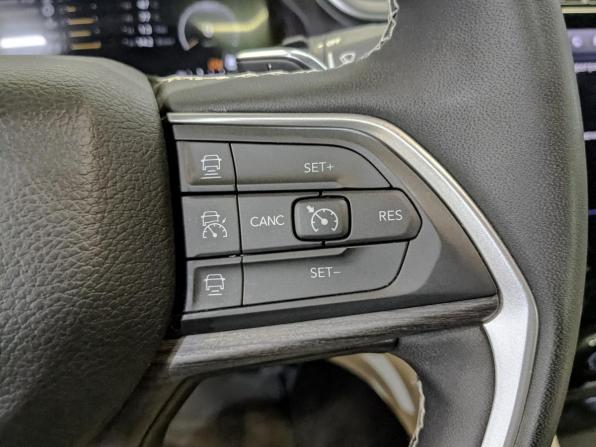 Jeep Grand Cherokee V (WL) с пробегом 2023 года, цена 6 500 000 рублей, 59589 км, внедорожник, Автокод Объявления