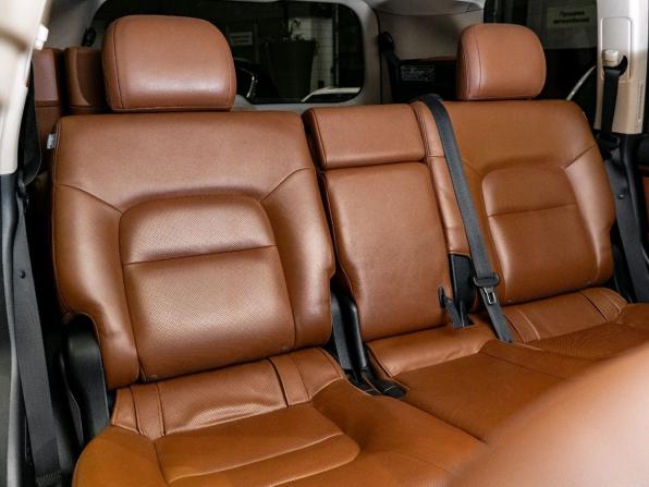 Toyota Land Cruiser 200 Series Рестайлинг 1 с пробегом 2014 года, цена 5 279 900 рублей, 180045 км, внедорожник, Автокод Объявления
