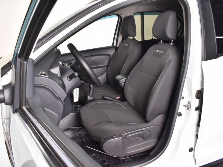 Renault Logan II Рестайлинг Москва  - изображение 5