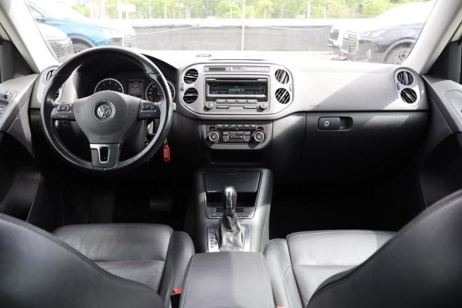 Volkswagen Tiguan I Рестайлинг с пробегом 2011 года, цена 999 000 рублей, 182000 км, внедорожник, Автокод Объявления