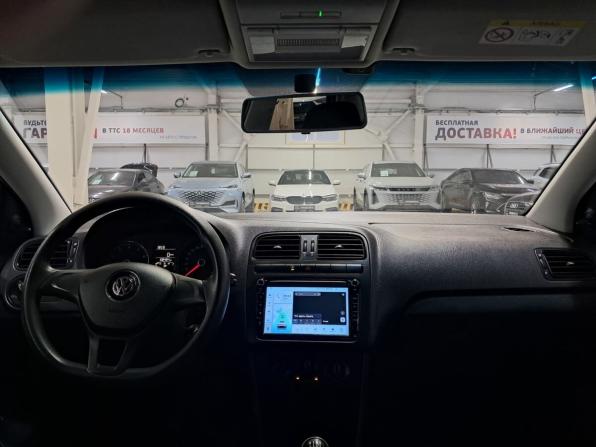 Volkswagen Polo V Рестайлинг с пробегом 2017 года, цена 1 150 000 рублей, 108000 км, седан, Автокод Объявления