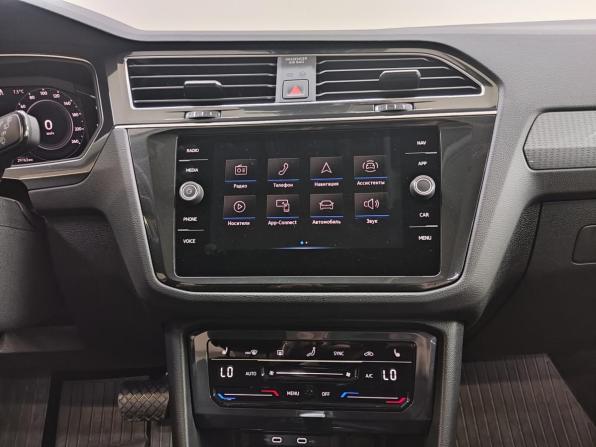 Volkswagen Tiguan II Рестайлинг с пробегом 2021 года, цена 3 190 000 рублей, 29763 км, внедорожник, Автокод Объявления