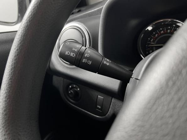 Renault Sandero II с пробегом 2015 года, цена 767 300 рублей, 142375 км, хэтчбек, Автокод Объявления