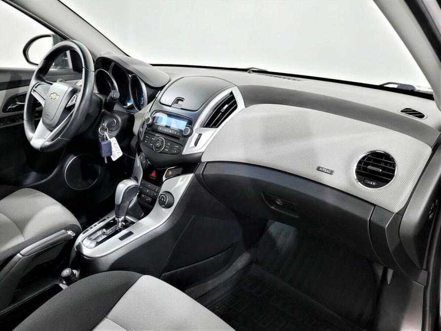 Chevrolet Cruze I Рестайлинг Москва  - изображение 10