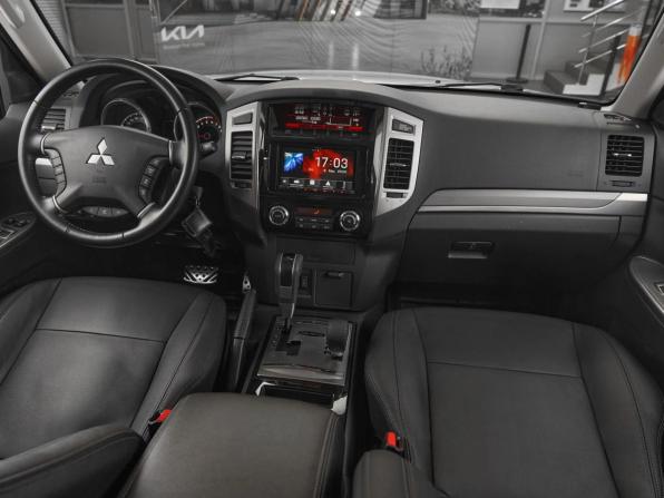 Mitsubishi Pajero IV Рестайлинг 2 с пробегом 2019 года, цена 3 425 000 рублей, 133900 км, внедорожник, Автокод Объявления