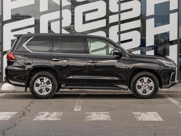 Lexus LX III Рестайлинг 2 с пробегом 2016 года, цена 5 870 000 рублей, 249169 км, внедорожник, Автокод Объявления