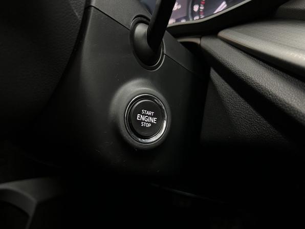 Skoda Octavia IV (A8) с пробегом 2020 года, цена 2 100 000 рублей, 141626 км, лифтбек, Автокод Объявления