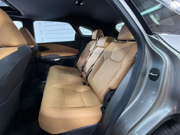 Lexus RX V с пробегом 2024 года, цена 7 600 000 рублей, 6609 км, внедорожник, Автокод Объявления