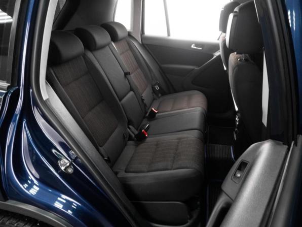 Volkswagen Tiguan I Рестайлинг с пробегом 2012 года, цена 1 074 000 рублей, 200000 км, внедорожник, Автокод Объявления