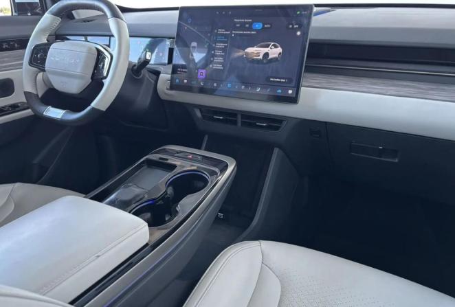 JETOUR DASHING I с пробегом 2023 года, цена 2 100 000 рублей, 42754 км, внедорожник, Автокод Объявления