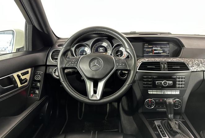Mercedes-Benz C-Класс III (W204) Рестайлинг с пробегом 2013 года, цена 1 580 000 рублей, 297964 км, седан, Автокод Объявления