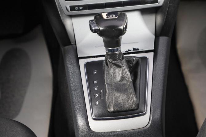 Skoda Octavia II (A5) Рестайлинг с пробегом 2013 года, цена 899 000 рублей, 2099000 км, лифтбек, Автокод Объявления