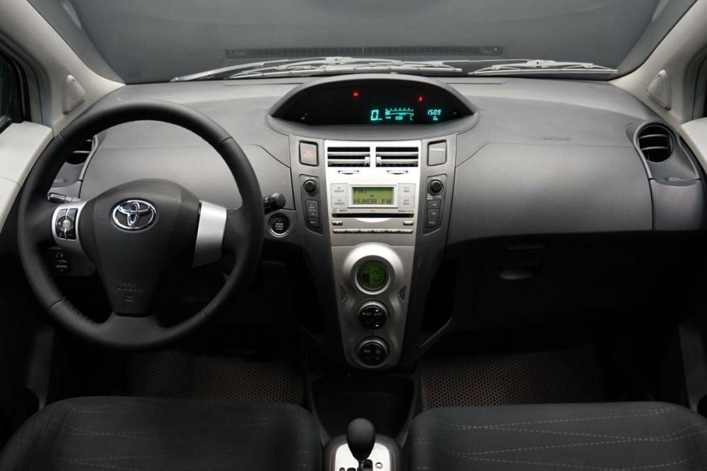 Toyota Yaris II Крым  - изображение 19