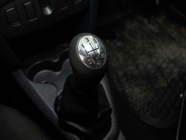 Renault Logan II с пробегом 2017 года, цена 498 000 рублей, 406000 км, седан, Автокод Объявления