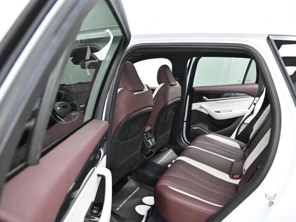 Geely Monjaro I с пробегом 2023 года, цена 2 899 000 рублей, 55000 км, внедорожник, Автокод Объявления